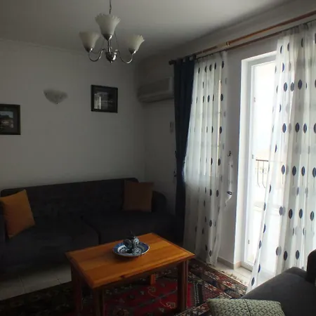 Hotel Nicholas Gate B 6 *
